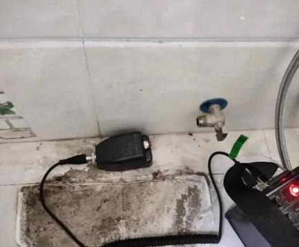 德阳市屋顶漏水维修公司分享下卫生间漏水的危害及解决方法